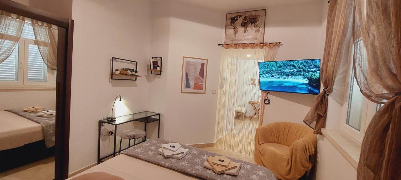 Apartments Viva コルチュラ エクステリア 写真